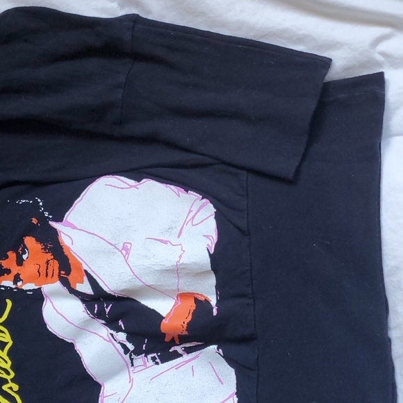 Shirt - Picture 3 of 4